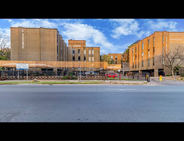 157M² OFFICE TO LET IN ROSEBANK
